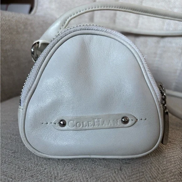 Y2K East West Leather Vintage Shoulder Bag with Buckle Silver Hardware - Picture 7 of 12